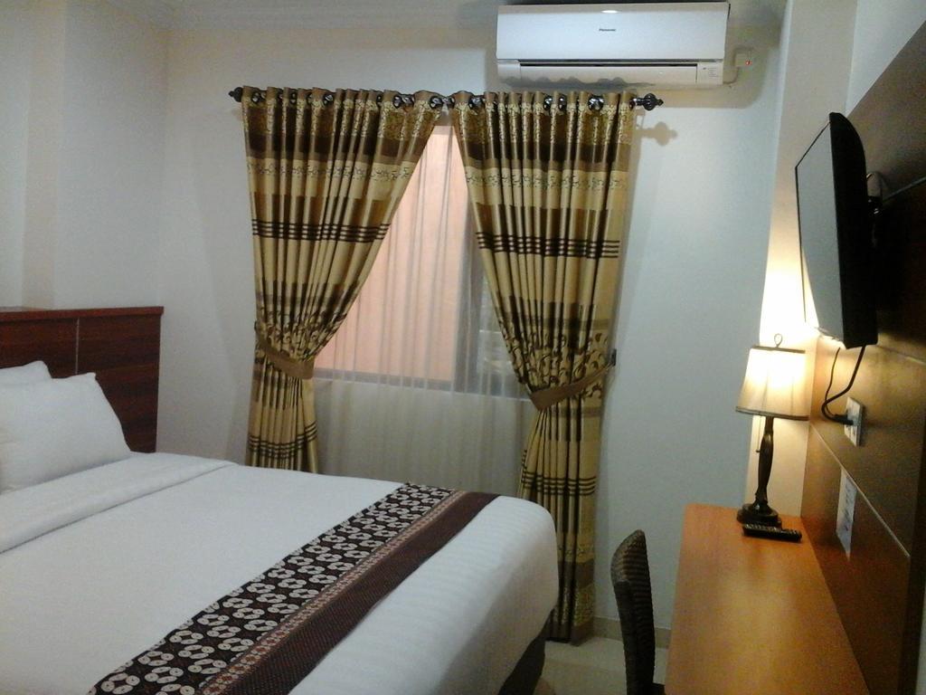 มรานัทธา แกรนด์ โฮเต็ล Hotel ยอกยาการ์ตา ห้อง รูปภาพ