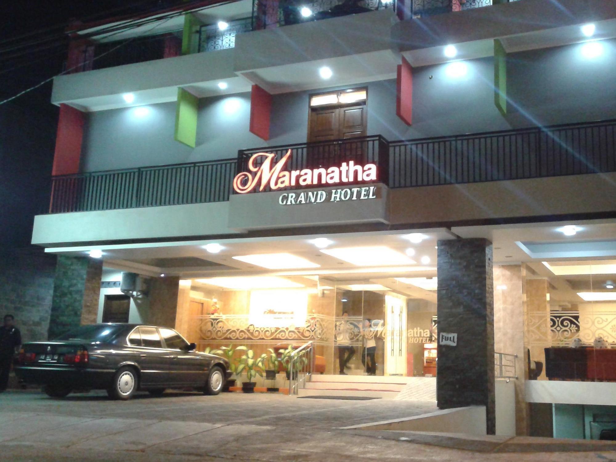 มรานัทธา แกรนด์ โฮเต็ล Hotel ยอกยาการ์ตา ภายนอก รูปภาพ